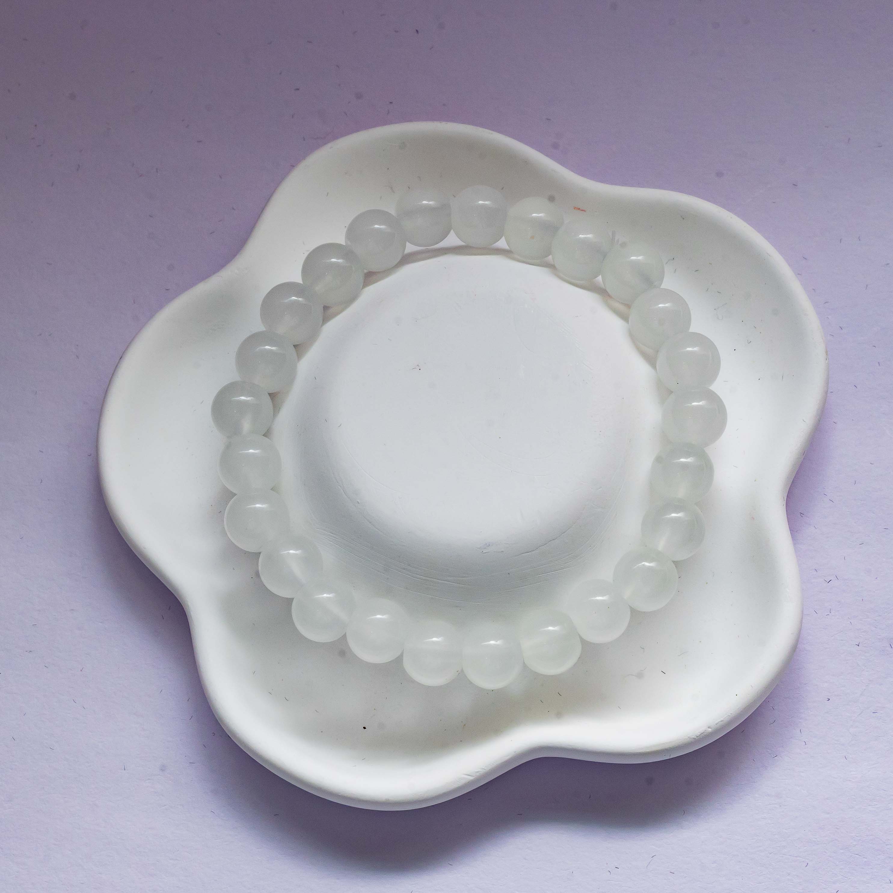White Glass Bracelet Main image
