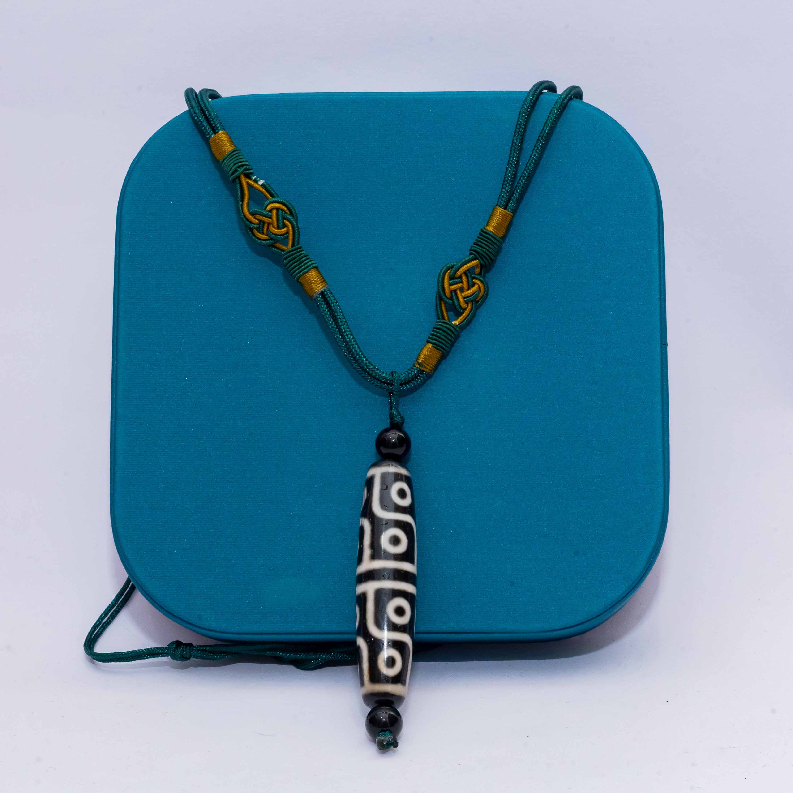 Green and Gold Dizi Beads Strings Main image