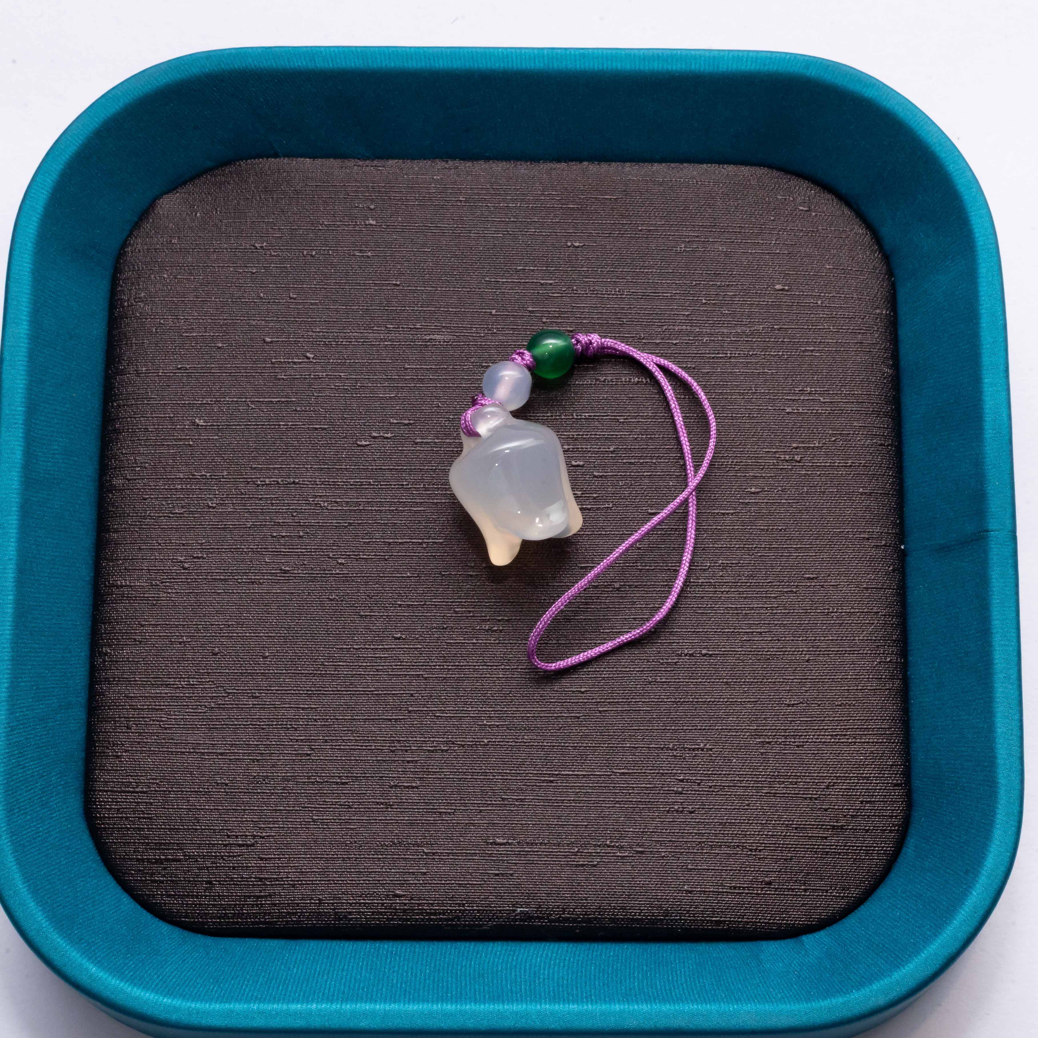 White Agate Tulip Charm Main image