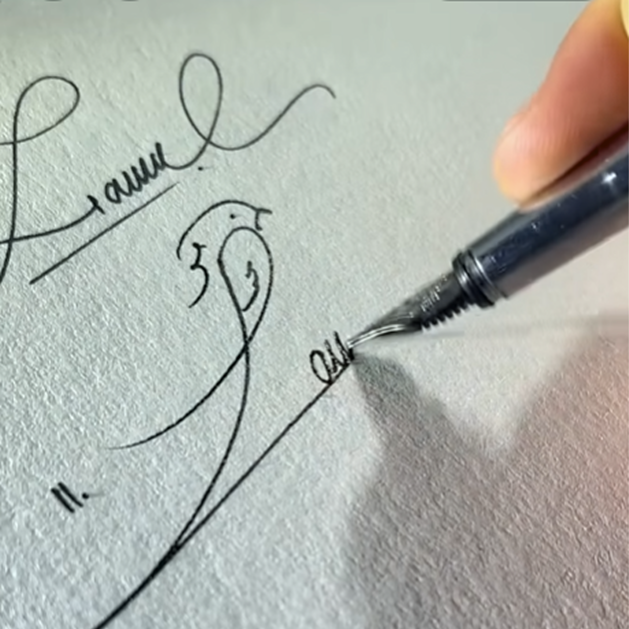 Lucky signature style Main image